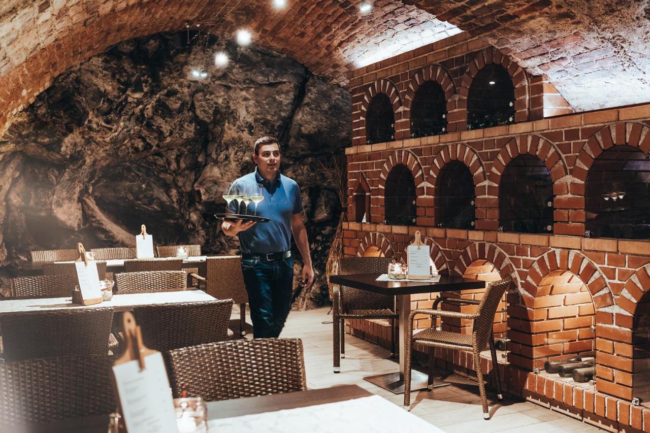Отель Weingut Ferdl Denk Вайсенкирхен-ин-дер-Вахау Экстерьер фото